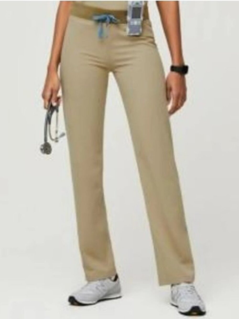 NWOT Figs Kade Cargo Scrub Pants